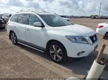  Salvage Nissan Pathfinder