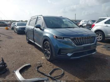  Salvage Kia Carnival