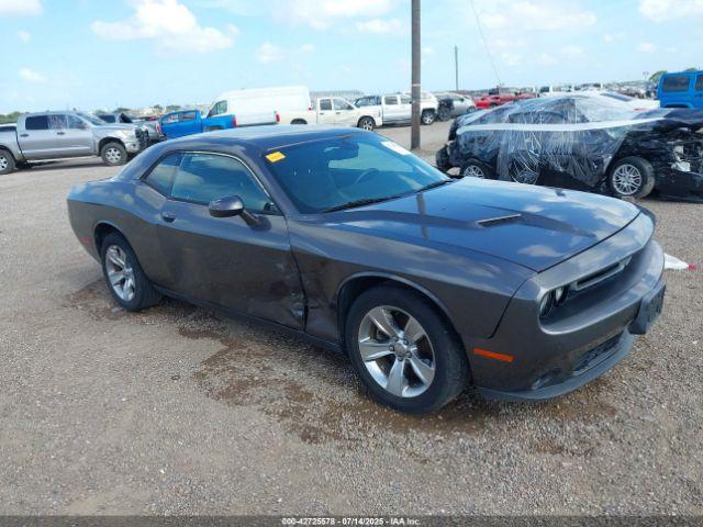  Salvage Dodge Challenger