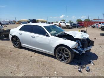  Salvage Chrysler 300
