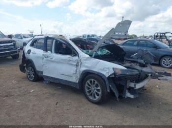  Salvage Jeep Cherokee