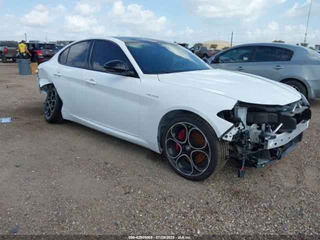  Salvage Alfa Romeo Giulia