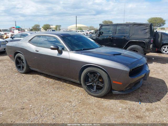  Salvage Dodge Challenger