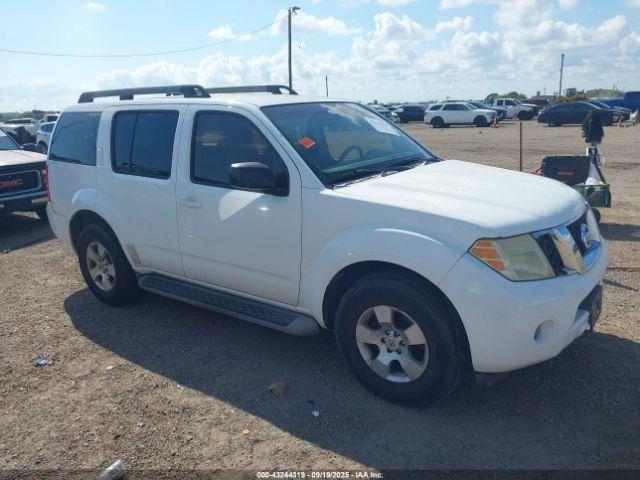  Salvage Nissan Pathfinder