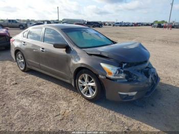  Salvage Nissan Altima