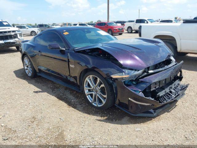 Salvage Ford Mustang