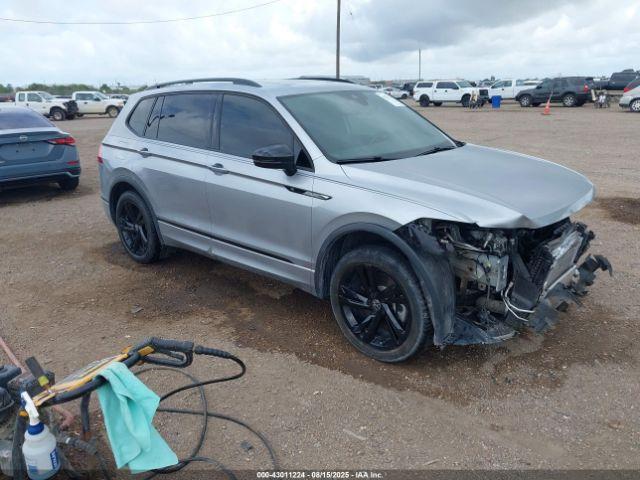  Salvage Volkswagen Tiguan