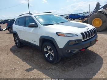  Salvage Jeep Cherokee