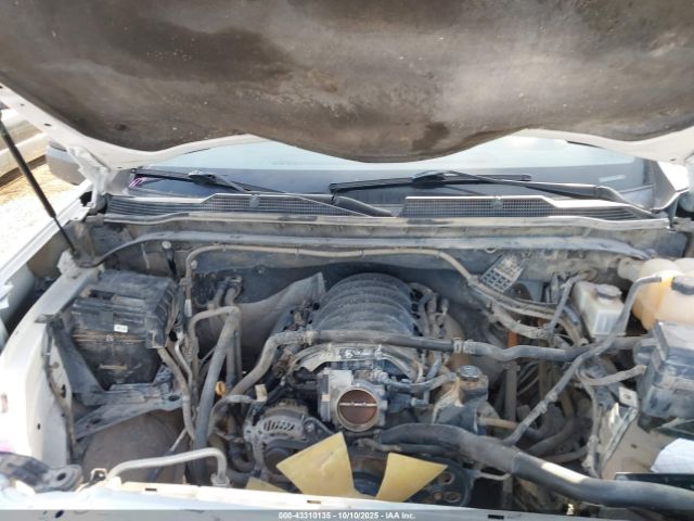 Chevrolet Silverado 3500 Image 8