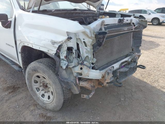 Chevrolet Silverado 3500 Image 15