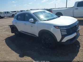  Salvage Nissan Kicks