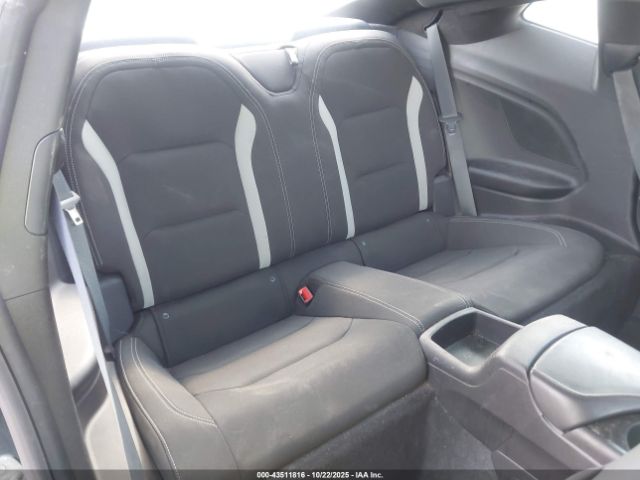 Chevrolet Camaro Rwd  1lt Image 10