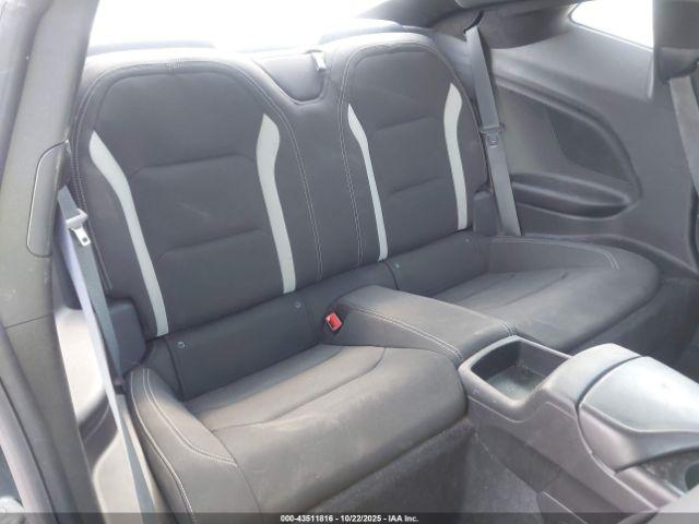 Chevrolet Camaro Rwd  1lt Image 10