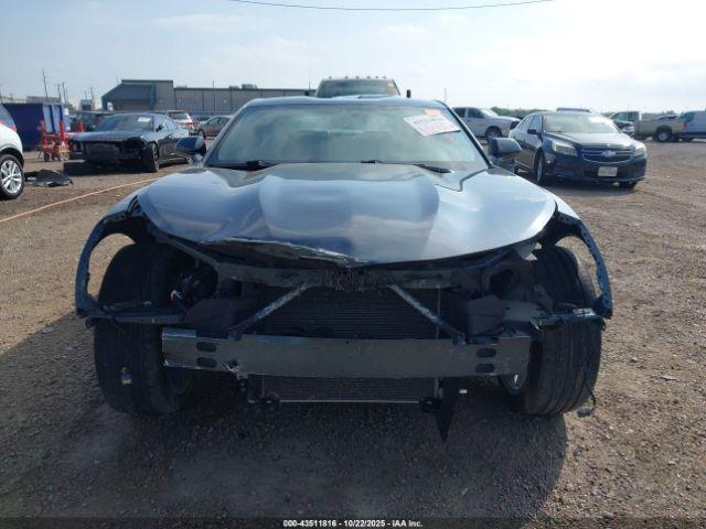 Chevrolet Camaro Rwd  1lt Image 8