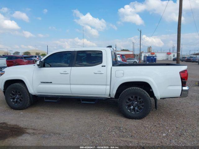 Toyota Tacoma Sr5 V6 Image 14