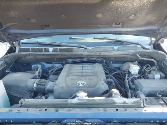Toyota Tundra Sr5 5.7l V8 Image 12
