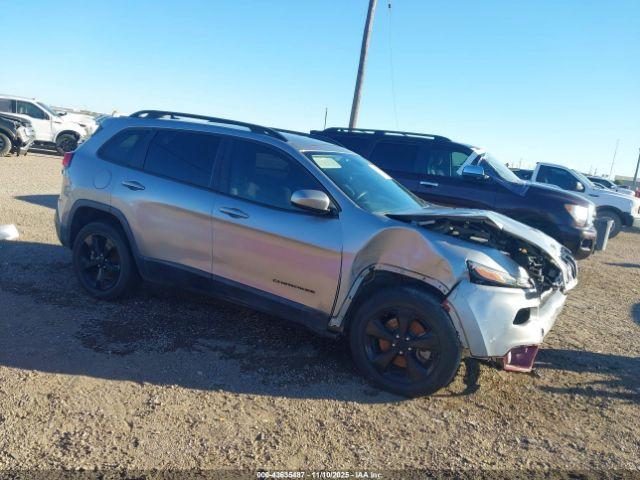  Salvage Jeep Cherokee