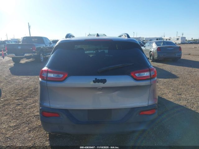 Jeep Cherokee Altitude Image 5