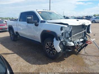  Salvage General Motors Sierra 2500HD