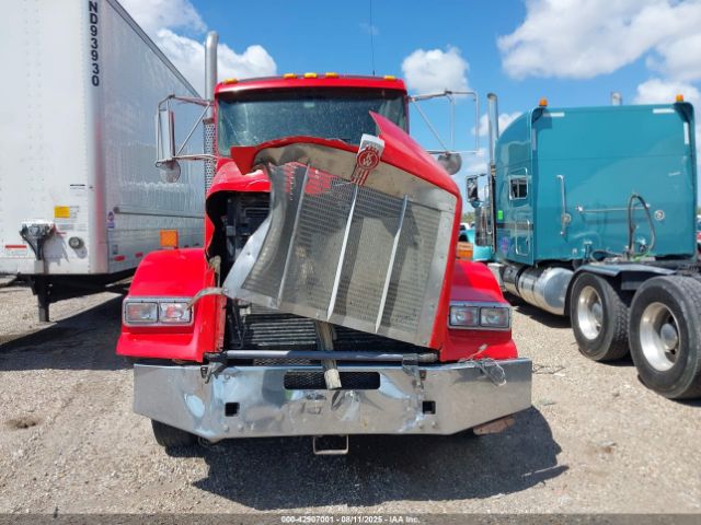 Kenworth T800 Image 13