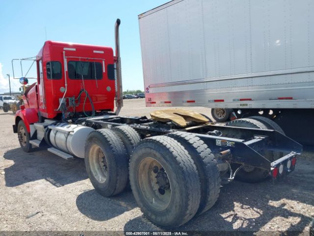Kenworth T800 Image 10