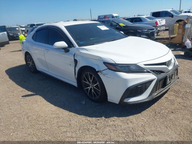 Toyota Camry Se Image 1