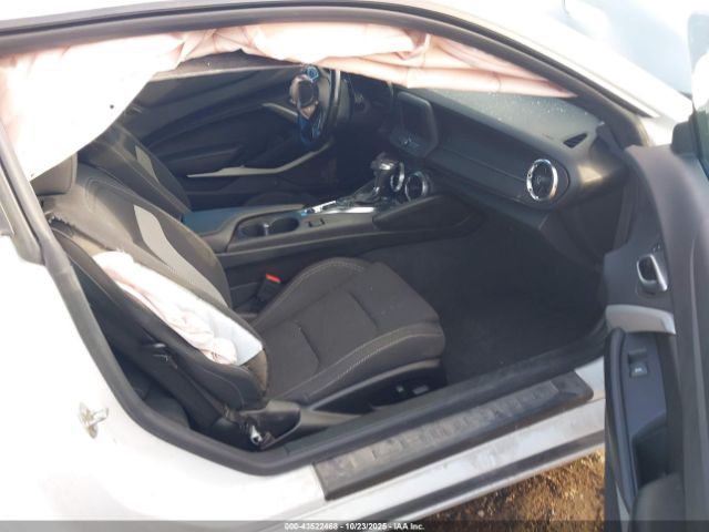 Chevrolet Camaro Rwd  1lt Image 8