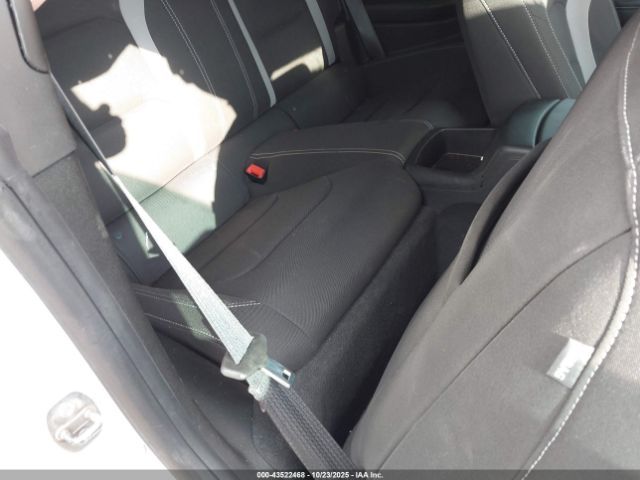 Chevrolet Camaro Rwd  1lt Image 5