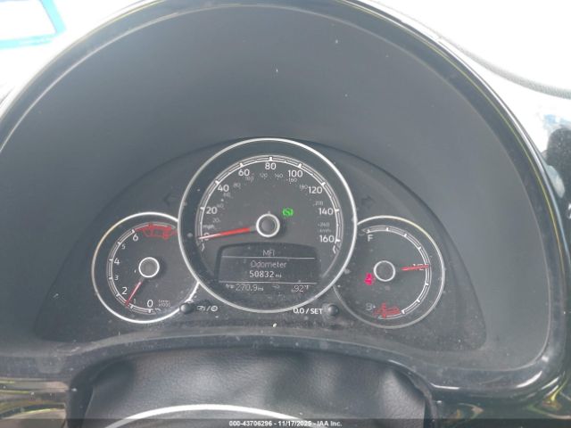 Volkswagen Beetle Image 9