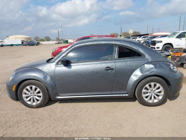 Volkswagen Beetle Image 16