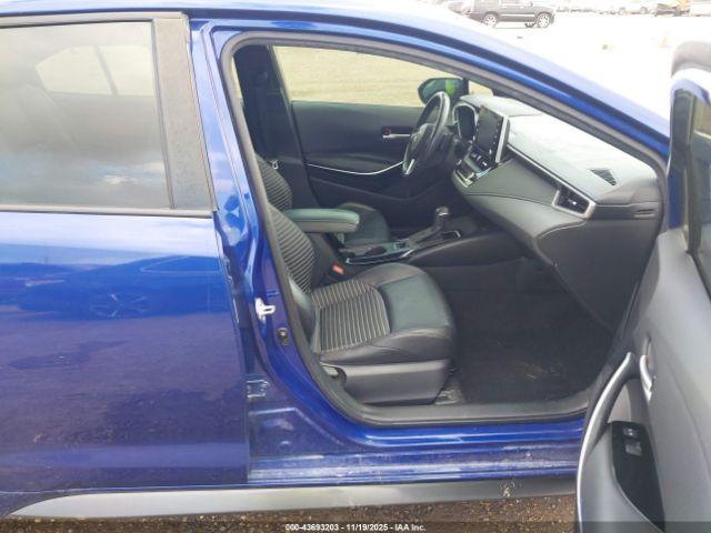 Toyota Corolla Xse Image 2