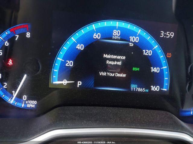 Toyota Corolla Xse Image 10