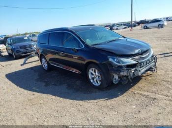  Salvage Chrysler Pacifica