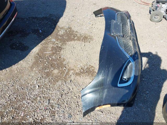 Chrysler Pacifica Limited Image 2