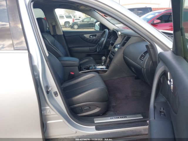 INFINITI Qx Image 15