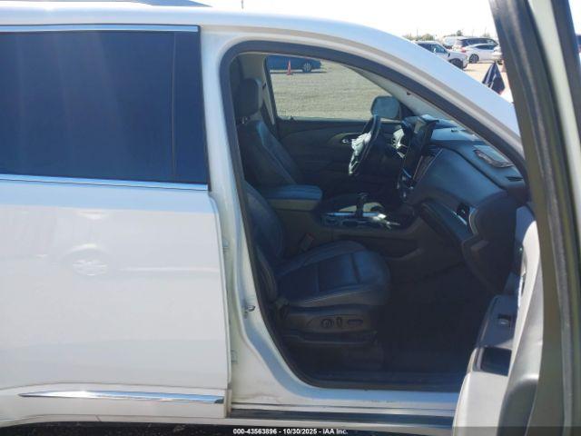 Chevrolet Traverse Premier Image 5