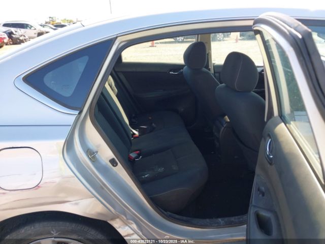 Nissan Sentra S Image 7