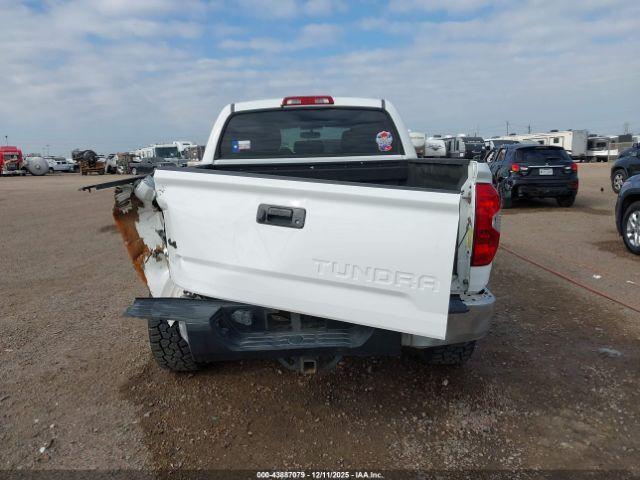 Toyota Tundra Sr5 5.7l V8 Image 10