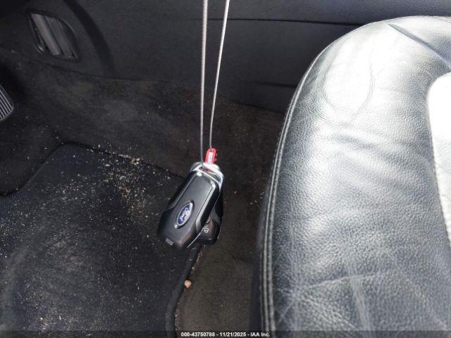 Ford Explorer Xlt Image 3