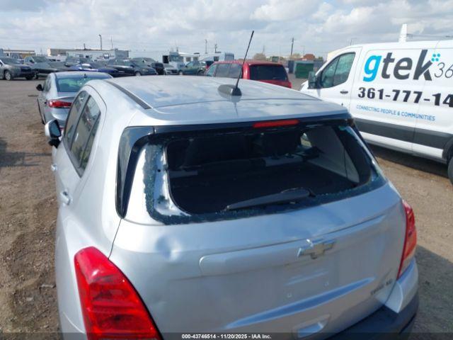 Chevrolet Trax 1ls Image 12