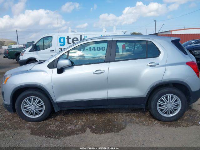 Chevrolet Trax 1ls Image 11