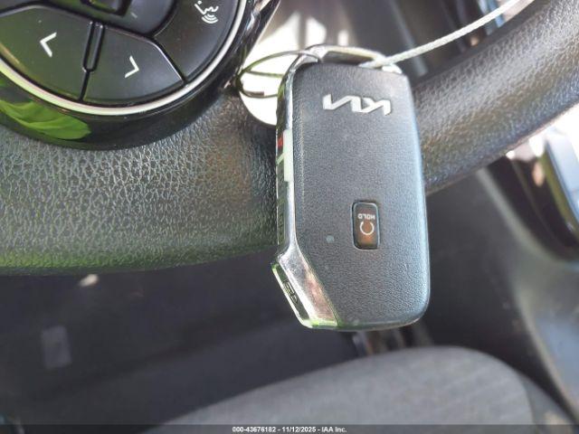 Kia Soul S Image 15