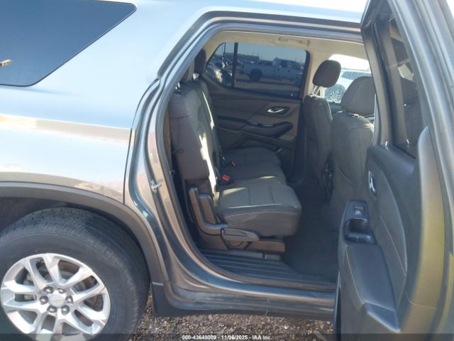 Chevrolet Traverse Fwd Ls Image 12