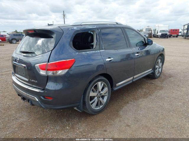 Nissan Pathfinder Platinum Image 16