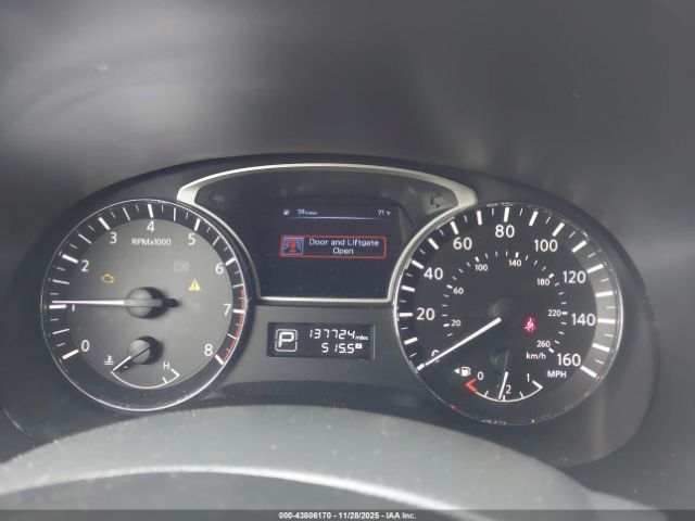 Nissan Pathfinder Platinum Image 4