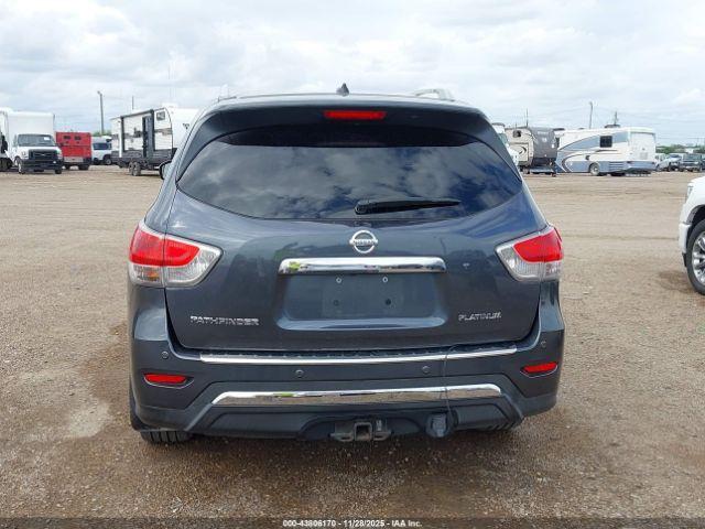 Nissan Pathfinder Platinum Image 12
