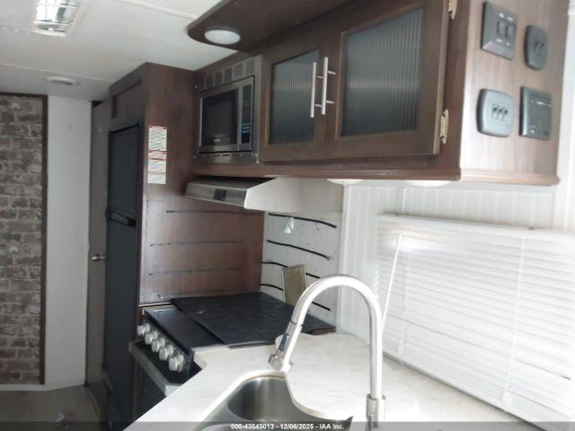 Forest River River Cherokee Image 9