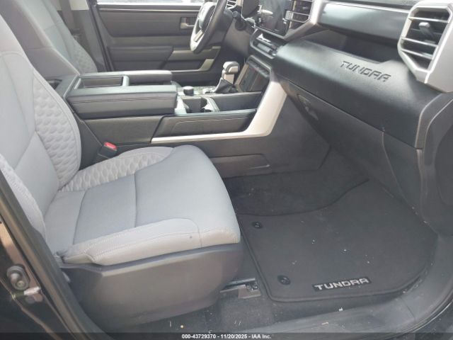 Toyota Tundra Sr5 Image 17