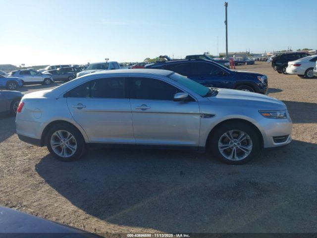 Ford Taurus Sel Image 10