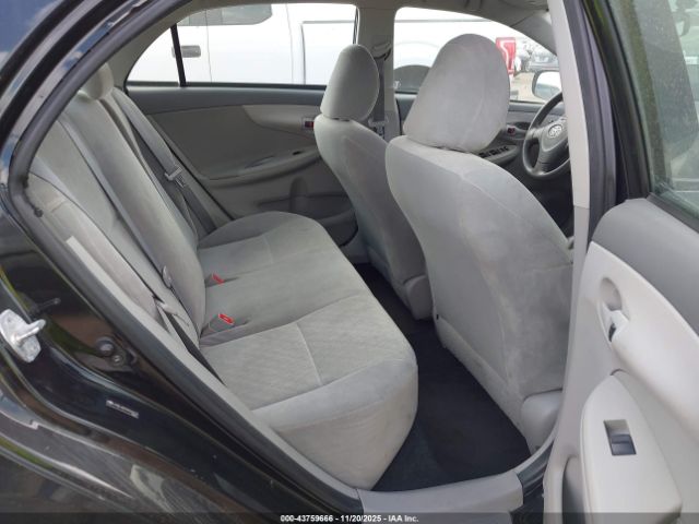 Toyota Corolla Le Image 7